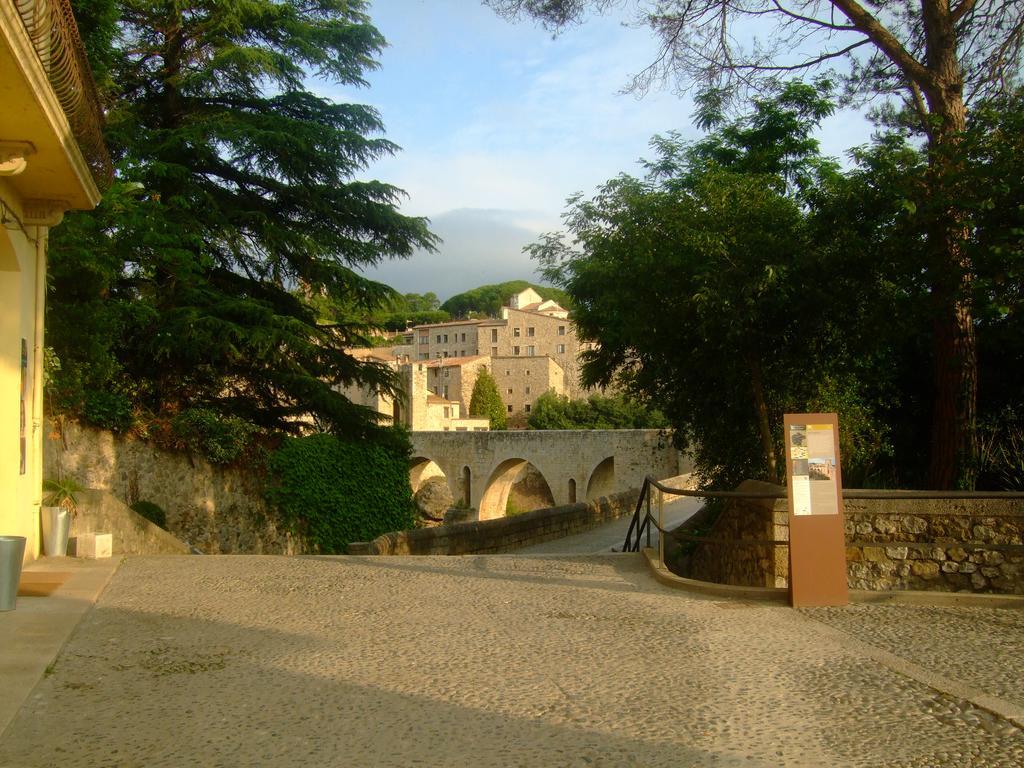 Besalut Apartment Besalú Exterior foto